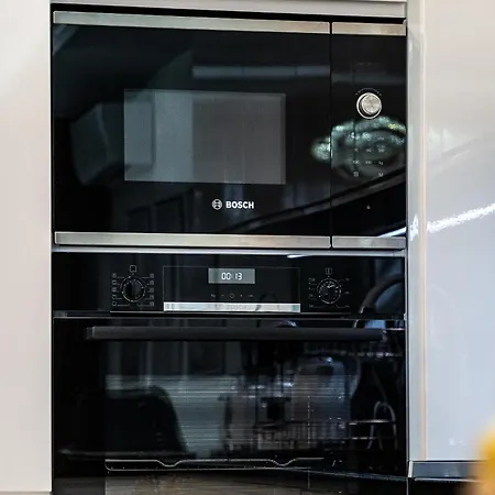 Boutique 1 Bedroom With Private Parking And Port View * ヴァルナ