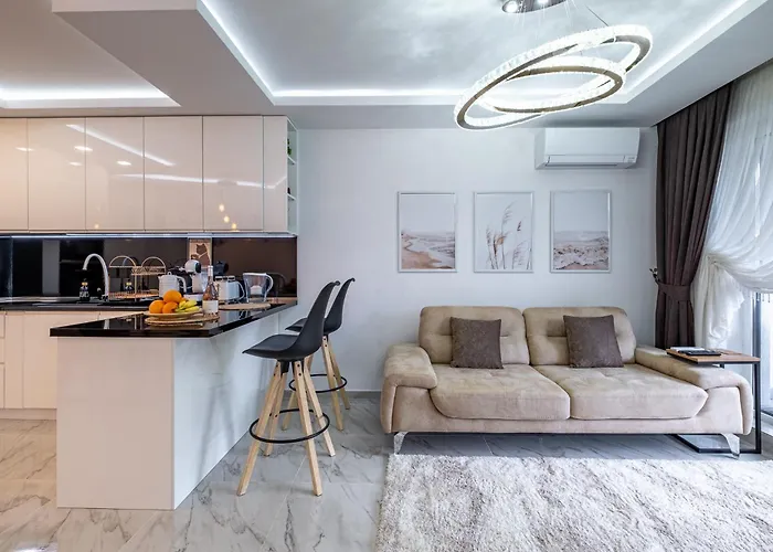 Boutique 1 Bedroom With Private Parking And Port View Апартамент *