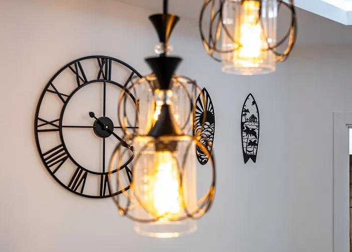 דירה Boutique 1 Bedroom With Private Parking And Port View וארנה