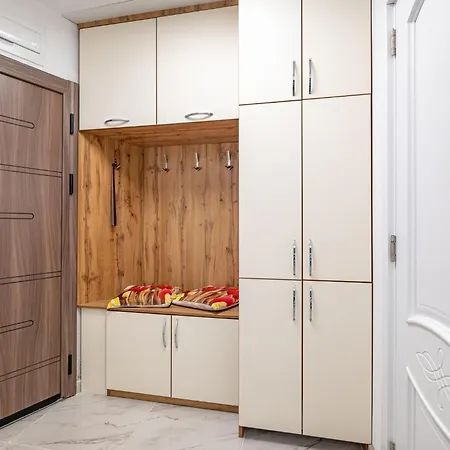 דירה Boutique 1 Bedroom With Private Parking And Port View וארנה