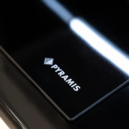 Апартаменты Boutique 1 Bedroom With Private Parking And Port View Варна