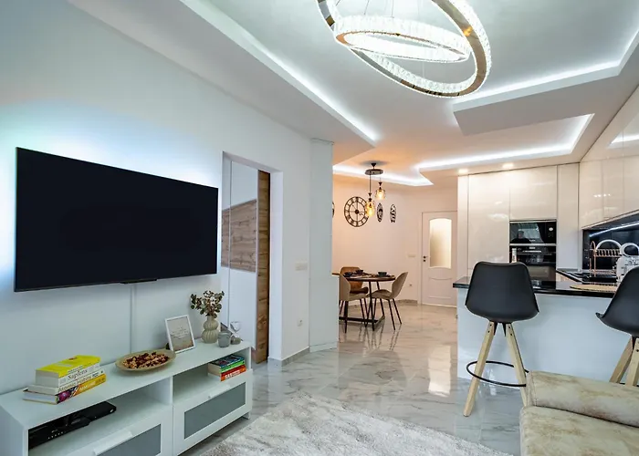 Apartament Boutique 1 Bedroom With Private Parking And Port View