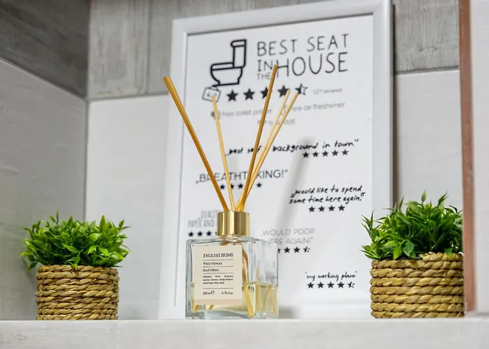 Boutique 1 Bedroom With Private Parking And Port View