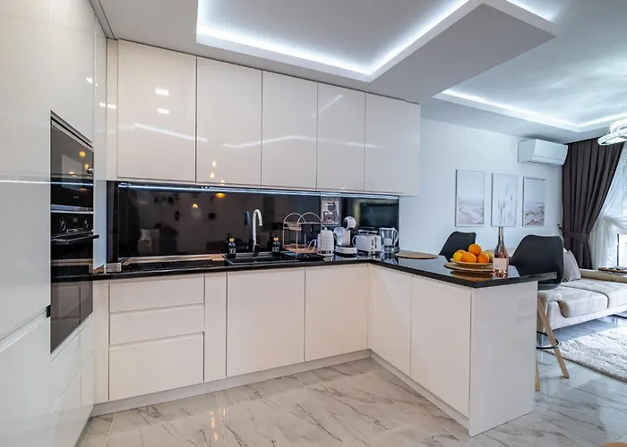 Apartment Boutique 1 Bedroom With Private Parking And Port View *